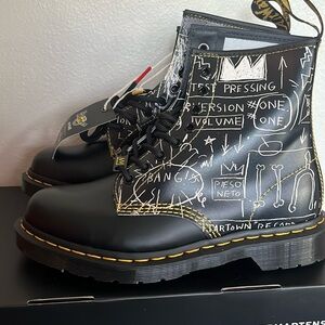 Dr. Martens X BASQUIAT LIMITED EDITION COLLABORATION BOOTS NWT